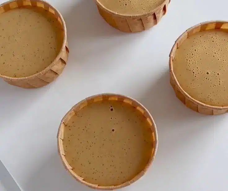 A refreshing cup of Matcha Bubble Tea with green matcha and tapioca pearls